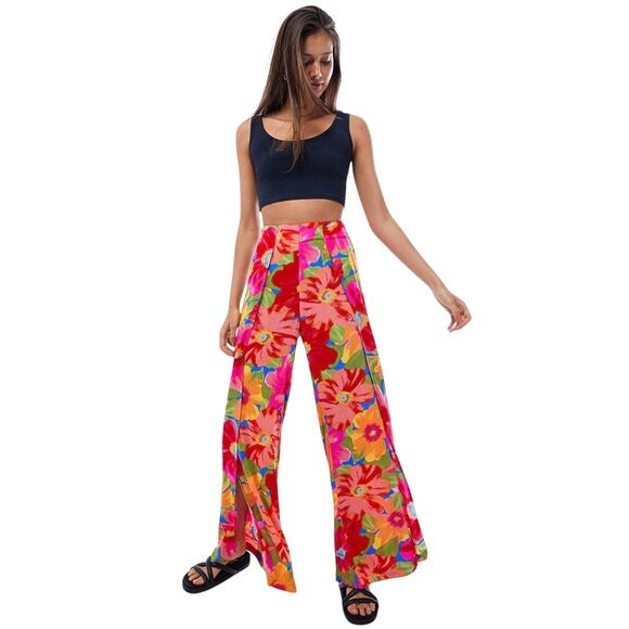 Billbong | Pink Floral Split Spirit Wide Let Trousers - Picture 1 of 9